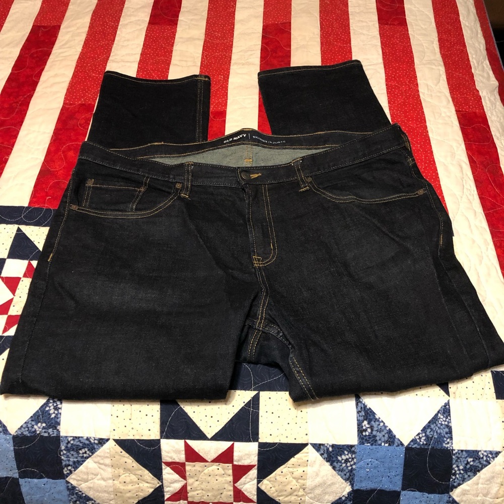 EUC. Old Navy Skinny Jeans. Men's. 40"x32".